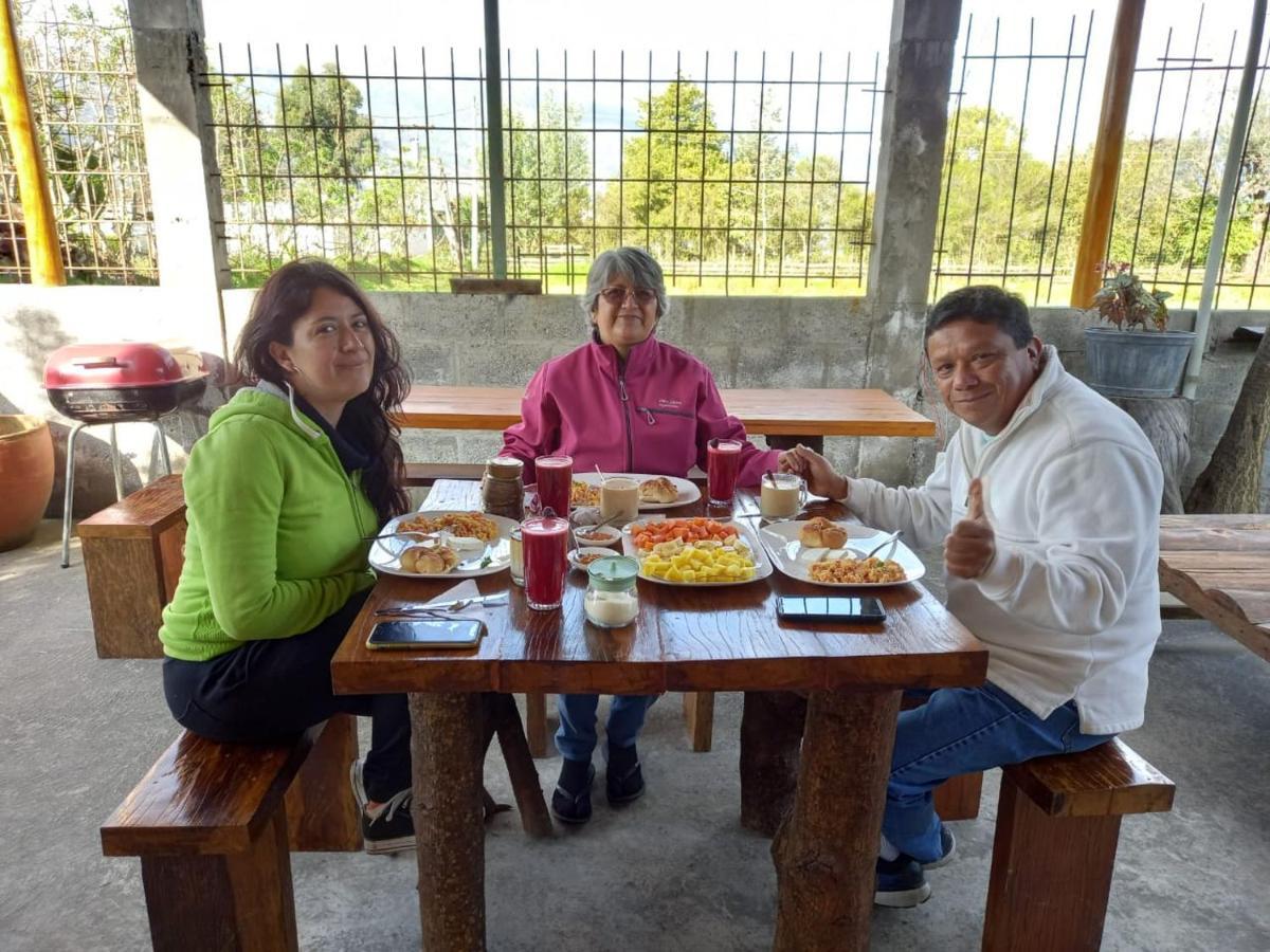 Bonanza Hospedaje Otavalo Bagian luar foto